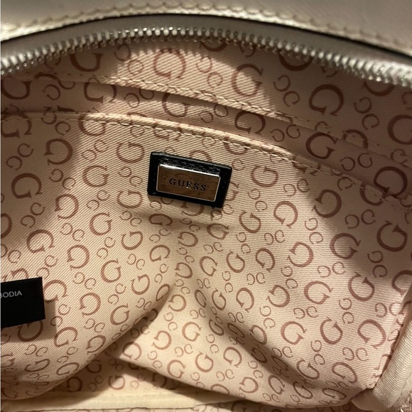 GUESS Los Angeles Logo Mini Backpack - Picture 5 of 9